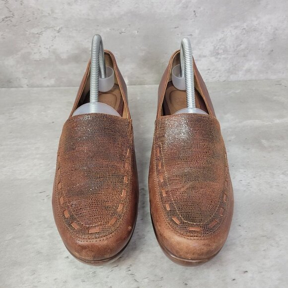 Ariat Womens Size 9.5 Clog Shoe Carmel Brown Slip On Leather Wedge - Picture 2 of 14